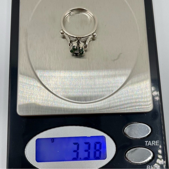 Vintage/Antique High Prong Diamond and Green Flower Solid 10k White Gold Ring - Picture 4 of 16